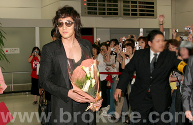 ブロコリニュース】「ごめん、愛してる」主演俳優ソ・ジソブが来日