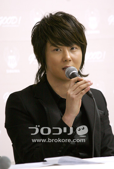 神話は終わらない！　 “SHINHWA MUST GO ON” 10th Anniversary live in seoul