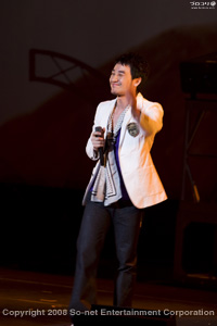 オム・テウンに熱狂！「2008 UHM TAEWOONG Fan Meeting」