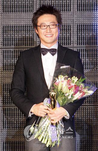 「銭の戦争」パク・シニャン、SBS演技大賞にノミネート