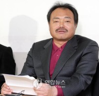 歌手キム・フングクさん、総選挙不出馬を宣言