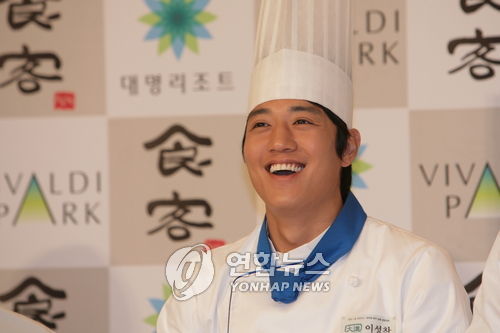 ＜インタビュー＞ドラマ「食客」に主演するキム・レウォン